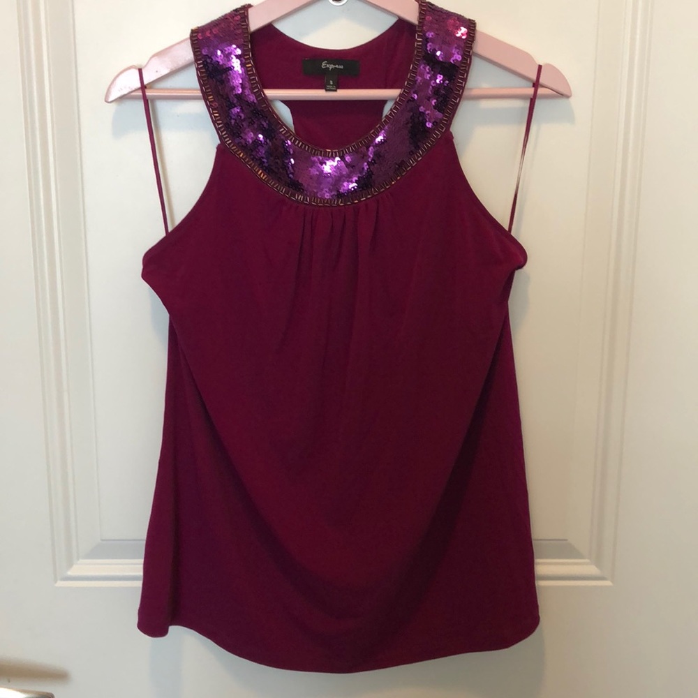 NWOT Gorgeous Express top. Beautiful color 💜